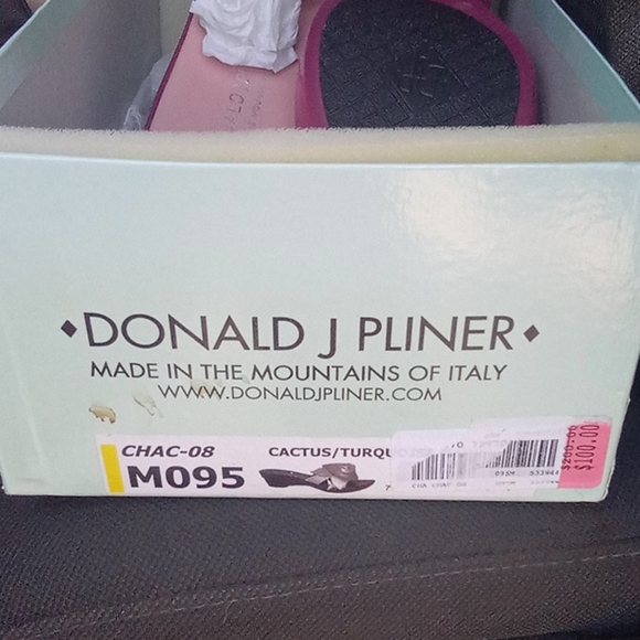 Donald J pliner wedges - Picture 3 of 3